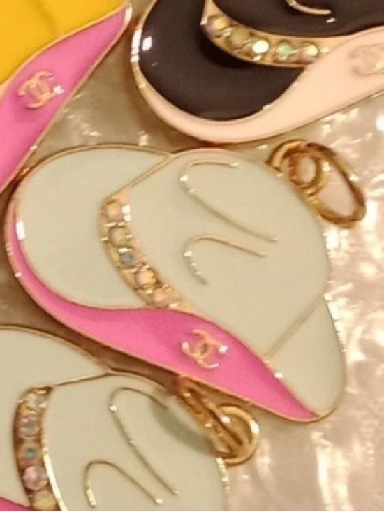 CHANEL Accessories - Chanel Cowgirl Hat Zipper Pull